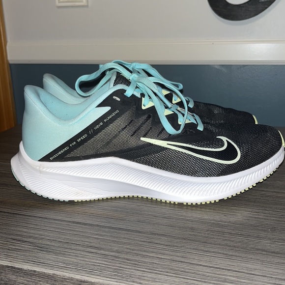 Nike Quest 3 Running Shoes - Picture 3 of 8